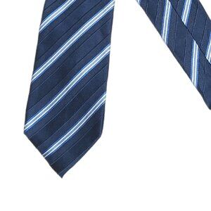 Dockers Silk Tie Men’s 60.5” Navy Blue White Ribbon Stripe Preppy Classic New